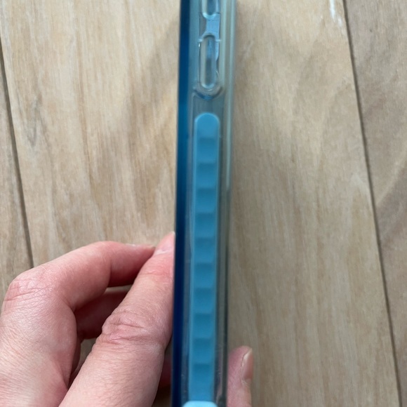 Casetify Snoopy Bossy Lucy Bubble Gum case w Megasafe IPhone 13 mini - Picture 5 of 5